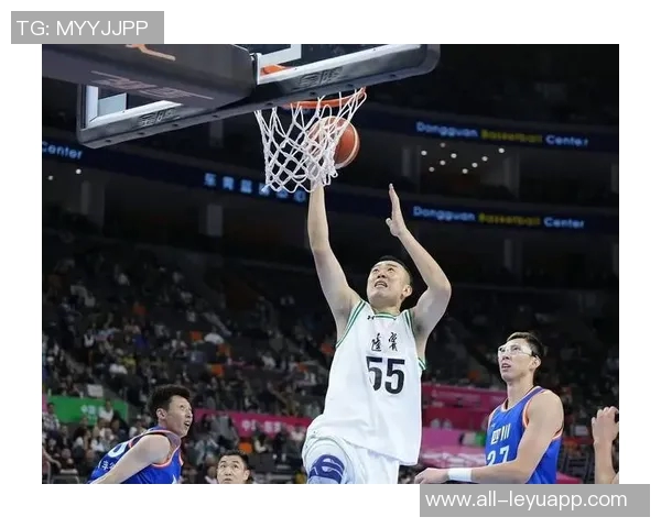 四川全运男篮在轮换深度不足的情况下成功摘铜球迷满意度提升